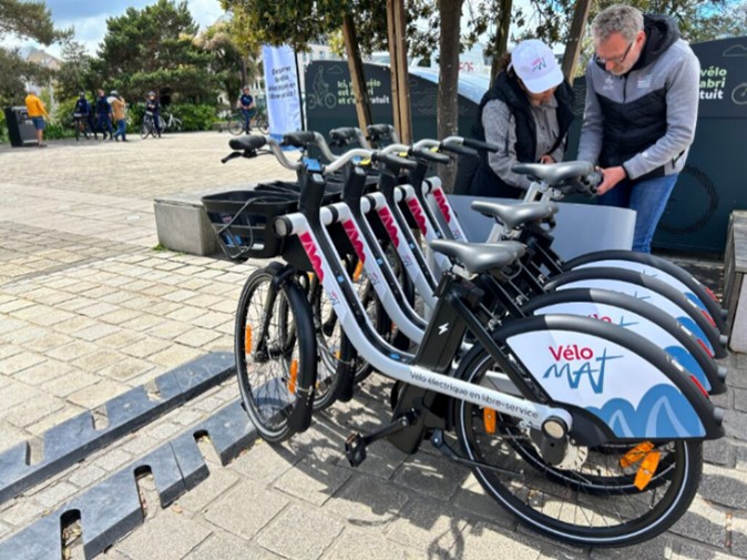 Image11 Emplacement de stationnement des velos en libre service au PEM de Saint Malo